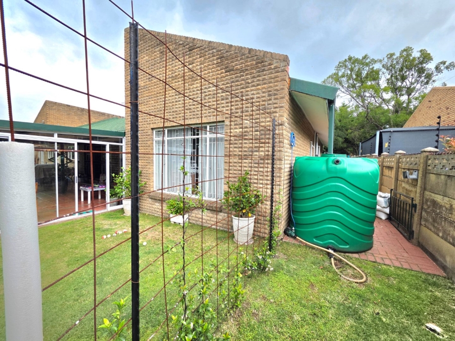 4 Bedroom Property for Sale in La Provance Free State